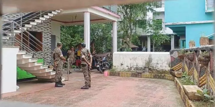 ईडी ने चक्र आवास पर छापा, परिवहन कार्यालय सील ईडी ने चक्र आवास पर छापा, परिवहन कार्यालय सील