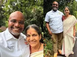 Kerala पूर्व छात्र की यात्रा ने 30 साल बाद उसके 77 वर्षीय शिक्षक को चौंका दिया Kerala पूर्व छात्र की यात्रा ने 30 साल बाद उसके 77 वर्षीय शिक्षक को चौंका दिया