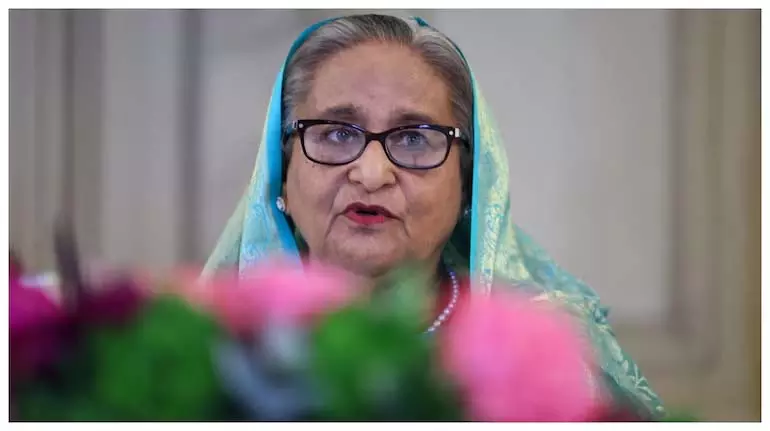 Bangladesh ने महिला सरकारी अधिकारियों को संबोधित करने के लिए हसीना काल के सर नियम को खत्म किया Bangladesh ने महिला सरकारी अधिकारियों को संबोधित करने के लिए हसीना काल के सर नियम को खत्म किया