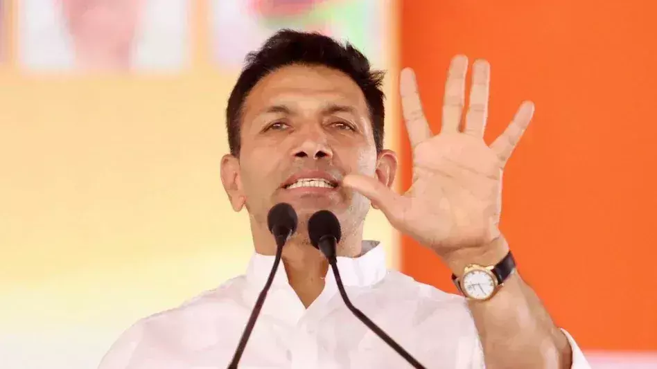 Jitu Patwari ने अशोकनगर मामले में पीड़िता और परिवार के लापता होने का आरोप लगाया Jitu Patwari ने अशोकनगर मामले में पीड़िता और परिवार के लापता होने का आरोप लगाया