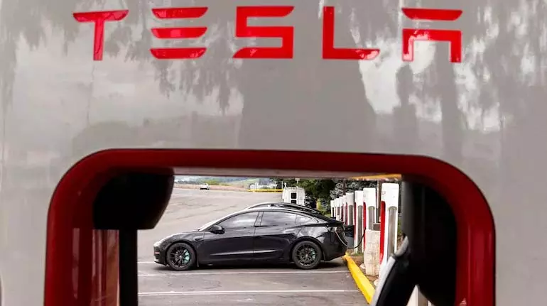 Tesla अगस्त से भारत में अपनी पहली डिलीवरी शुरू कर सकती Tesla अगस्त से भारत में अपनी पहली डिलीवरी शुरू कर सकती