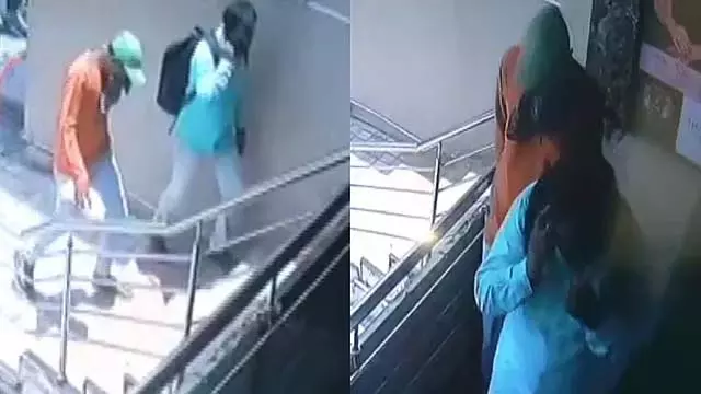 दिनदहाड़े ज्वेलरी की दुकान में घुसकर बंदूक की नोक पर सोने के आभूषणों की लूट दिनदहाड़े ज्वेलरी की दुकान में घुसकर बंदूक की नोक पर सोने के आभूषणों की लूट