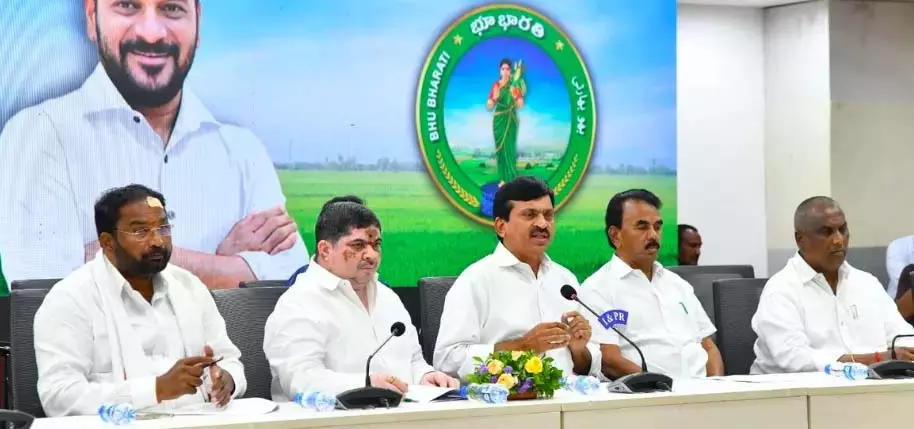 Telangana कैबिनेट ने दो निजी विश्वविद्यालयों को मंज़ूरी दी Telangana कैबिनेट ने दो निजी विश्वविद्यालयों को मंज़ूरी दी