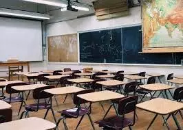 मैनपुरी के 62 स्कूल बंद होंगे, तीन दिन में बंद करने के आदेश जारी मैनपुरी के 62 स्कूल बंद होंगे, तीन दिन में बंद करने के आदेश जारी