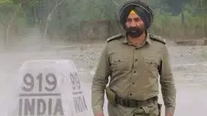 Fauji signing off : सनी देओल ने बॉर्डर 2 की शूटिंग खत्म कर दी Fauji signing off : सनी देओल ने बॉर्डर 2 की शूटिंग खत्म कर दी