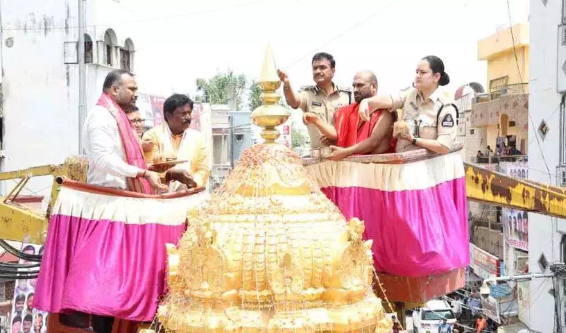 लाल दरवाजा बोनाला समारोह के लिए कड़े सुरक्षा इंतजाम:CP CV Anand लाल दरवाजा बोनाला समारोह के लिए कड़े सुरक्षा इंतजाम:CP CV Anand