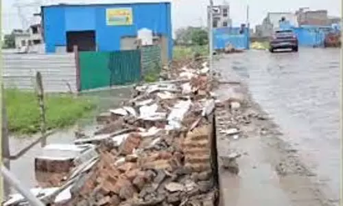 गुरुग्राम में पेट्रोल पंप की दीवार गिरने से तीन लोगों की मौत