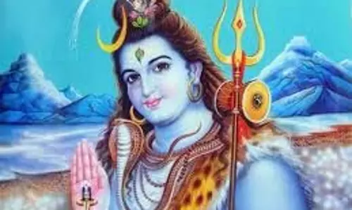 Sawan 2025:सावन में शिव को अर्पित करें ये 10 चीजें, मिलेगा मनचाहा वरदान