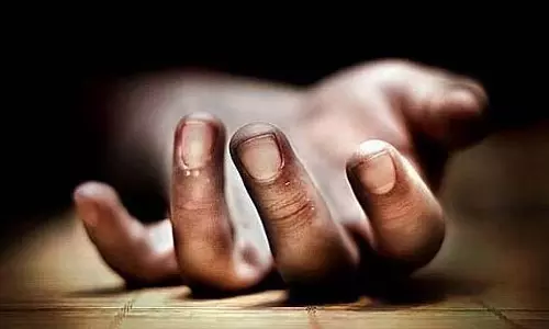 Telangana में दहेज के लिए प्रताड़ित गर्भवती नाबालिग ने आत्महत्या की Telangana में दहेज के लिए प्रताड़ित गर्भवती नाबालिग ने आत्महत्या की