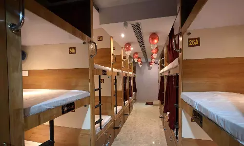 AP: विशाखापत्तनम स्टेशन पर पहला कैप्सूल होटल खुला