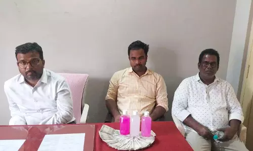 संगारेड्डी के विशेष उप-कलेक्टर, 2 अन्य ACB की गिरफ़्त में