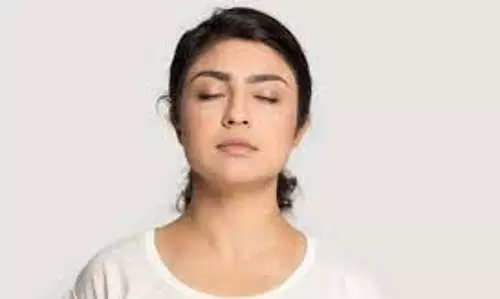 Face Exercise For Youthful Skin: रोजाना करें ये 5 फेस एक्सरसाइज, बढ़ती उम्र के साथ भी जवां रहेगी आपकी त्वचा Face Exercise For Youthful Skin: रोजाना करें ये 5 फेस एक्सरसाइज, बढ़ती उम्र के साथ भी जवां रहेगी आपकी त्वचा