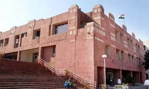 जेएनयू ने पीएचडी स्कॉलर्स की हॉस्टल अवधि बढ़ाने से इनकार पर हाईकोर्ट आदेश का हवाला दिया जेएनयू ने पीएचडी स्कॉलर्स की हॉस्टल अवधि बढ़ाने से इनकार पर हाईकोर्ट आदेश का हवाला दिया