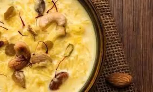 Banana Kheer :कुछ मीठा खाने का मन हो तो ट्राई करें ये स्वादिष्ट और हेल्दी डिश Banana Kheer :कुछ मीठा खाने का मन हो तो ट्राई करें ये स्वादिष्ट और हेल्दी डिश