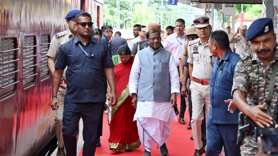 Assam के राज्यपाल का दो दिवसीय कार्बी आंगलोंग दौरा शुरू Assam के राज्यपाल का दो दिवसीय कार्बी आंगलोंग दौरा शुरू