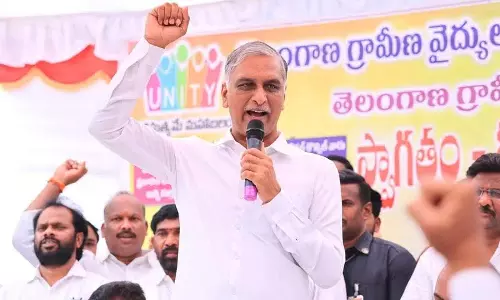 हरीश राव ने घोष आयोग को KLIS बैराज डेटा सौंपा, राज्य पर दस्तावेज़ रोकने का आरोप लगाया