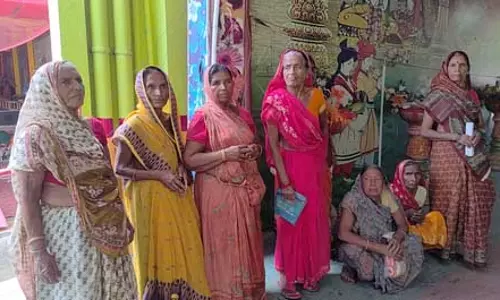 बिहार : लाभार्थियों के खाते में क्रेडिट हुए 1,100 रुपए, पीएम मोदी और नीतीश कुमार का जताया आभार