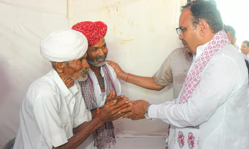 Jaipur: गांव-गरीब तक पहुंचा जनकल्याणकारी योजनाओं का लाभ Jaipur: गांव-गरीब तक पहुंचा जनकल्याणकारी योजनाओं का लाभ