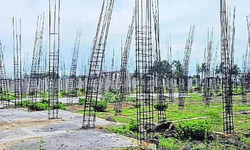 Mahalingpura : नानेगुड़ी में 400 घरों का निर्माण पूरा किया जाना है