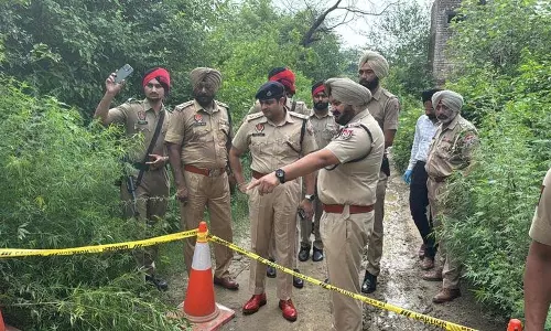 Kapurthala पुलिस ने भागने की कोशिश नाकाम की, हथियारों का जखीरा बरामद Kapurthala पुलिस ने भागने की कोशिश नाकाम की, हथियारों का जखीरा बरामद