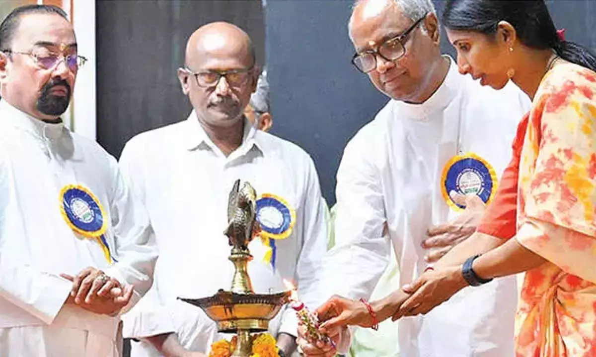 Andhra: छात्रों के पोषण में साझा जिम्मेदारी पर जोर