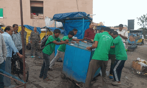 Corporation action: बिरसा मुंडा बस स्टैंड से हटायी गयी अवैध दुकानें