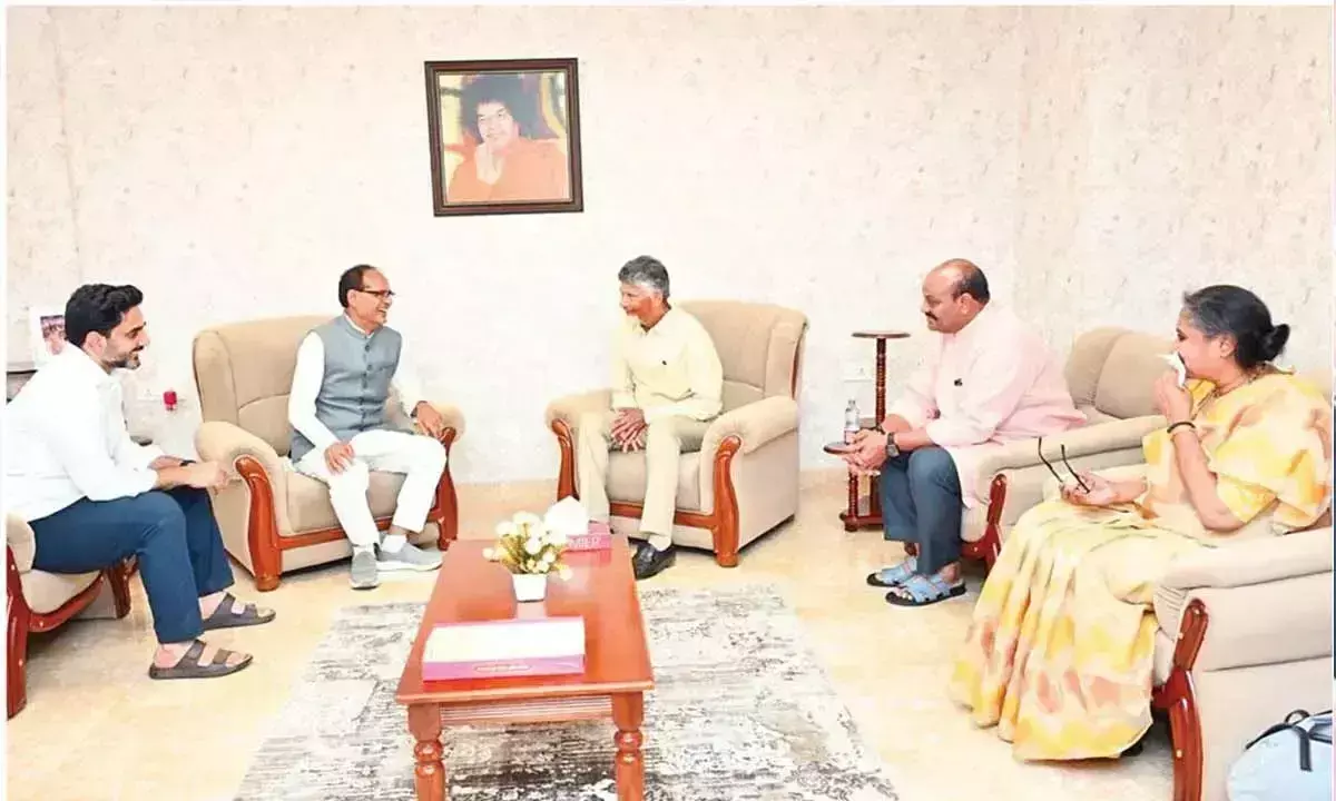 Andhra: रायलसीमा में सूखे के स्थायी समाधान के लिए केंद्र