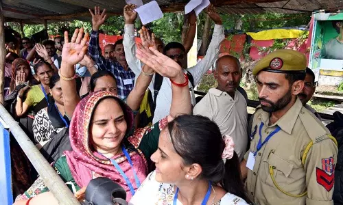 अमरनाथ यात्रा: 7,300 से अधिक तीर्थयात्रियों का नया जत्था Jammu से रवाना