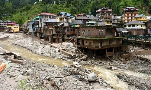 सेना ने Mandi के बाढ़ प्रभावित इलाकों में मदद पहुंचाई