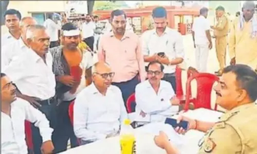 Bareilly: वन दरोगा ने लगाया मारपीट का आरोप, वकील पर केस Bareilly: वन दरोगा ने लगाया मारपीट का आरोप, वकील पर केस