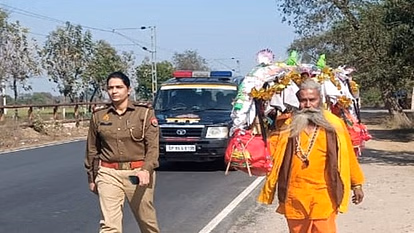 Bareilly: कांवड़ यात्रा के दौरान सख्त सुरक्षा, हजारों पुलिसकर्मी मुस्तैद Bareilly: कांवड़ यात्रा के दौरान सख्त सुरक्षा, हजारों पुलिसकर्मी मुस्तैद