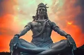 धर्म: सावन सोमवार व्रत पर जरूर पढ़ें व्रत कथा और करें भगवान शिव की आरती धर्म: सावन सोमवार व्रत पर जरूर पढ़ें व्रत कथा और करें भगवान शिव की आरती