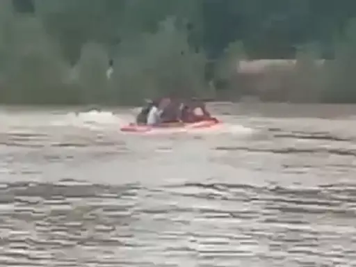 इंद्रावती नदी में डूबे एक और युवक की लाश मिली इंद्रावती नदी में डूबे एक और युवक की लाश मिली