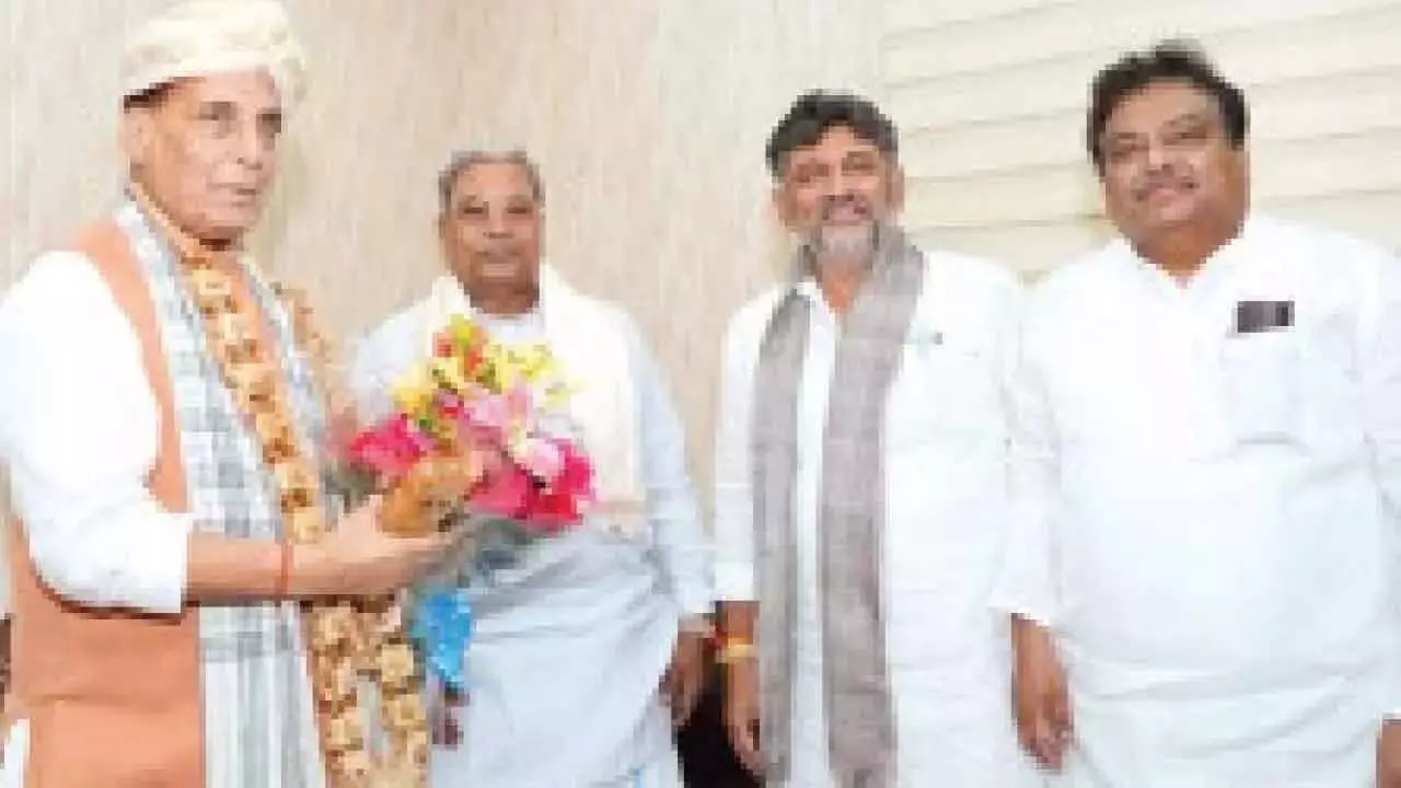 रक्षा गलियारे के प्रस्ताव पर चर्चा के लिए जल्द ही प्रधानमंत्री से मुलाकात करूंगा: MB Patil रक्षा गलियारे के प्रस्ताव पर चर्चा के लिए जल्द ही प्रधानमंत्री से मुलाकात करूंगा: MB Patil