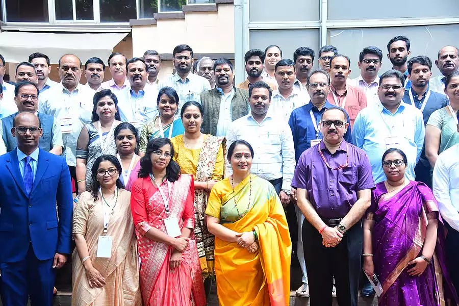 Karnataka : जनजातीय कार्य मंत्रालय ने क्षेत्रीय प्रसंस्करण प्रयोगशाला का शुभारंभ किया Karnataka : जनजातीय कार्य मंत्रालय ने क्षेत्रीय प्रसंस्करण प्रयोगशाला का शुभारंभ किया