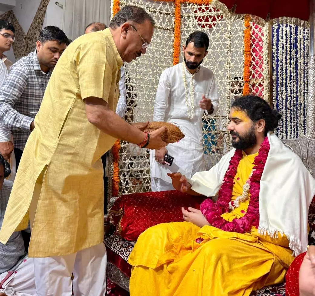 Jaipur: विधानसभा अध्यक्ष ने पीठाधीश्वर श्यामशरण देवाचार्य श्रीजी का किया अभिनन्दन Jaipur: विधानसभा अध्यक्ष ने पीठाधीश्वर श्यामशरण देवाचार्य श्रीजी का किया अभिनन्दन