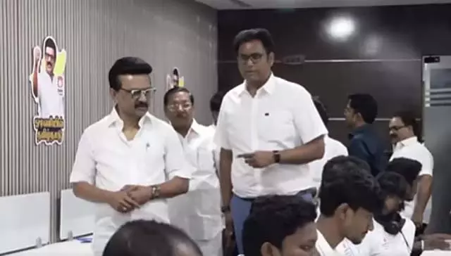 AIADMK-BJP गठबंधन एक साजिश है: मुख्यमंत्री एम.के. स्टालिन AIADMK-BJP गठबंधन एक साजिश है: मुख्यमंत्री एम.के. स्टालिन