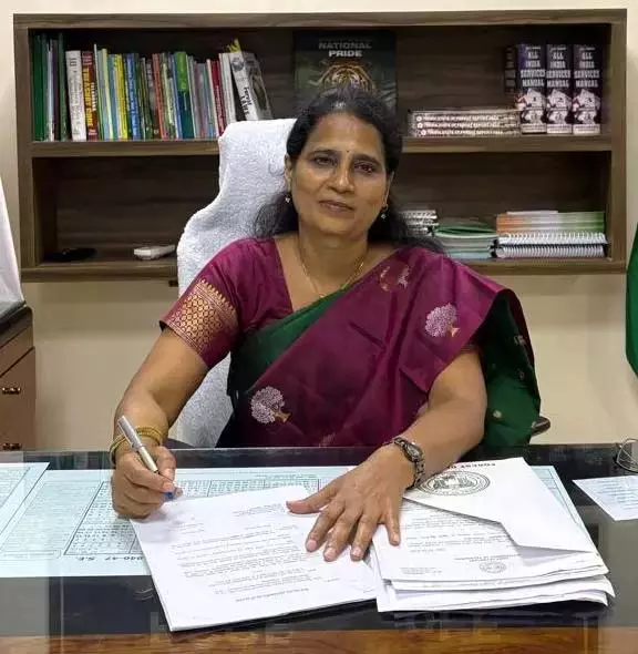 Telangana को वन विभाग का नेतृत्व करने के लिए दूसरी महिला अधिकारी मिली Telangana को वन विभाग का नेतृत्व करने के लिए दूसरी महिला अधिकारी मिली