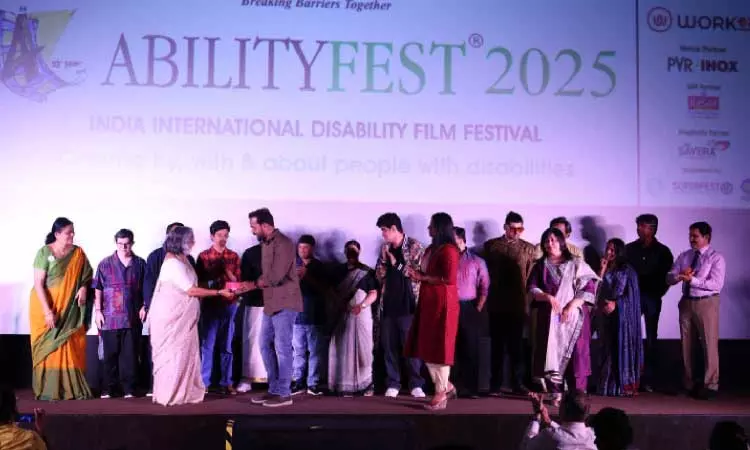 CHENNAI: समावेशी स्क्रीनिंग और कहानियों के साथ बाधाओं को तोड़ना CHENNAI: समावेशी स्क्रीनिंग और कहानियों के साथ बाधाओं को तोड़ना