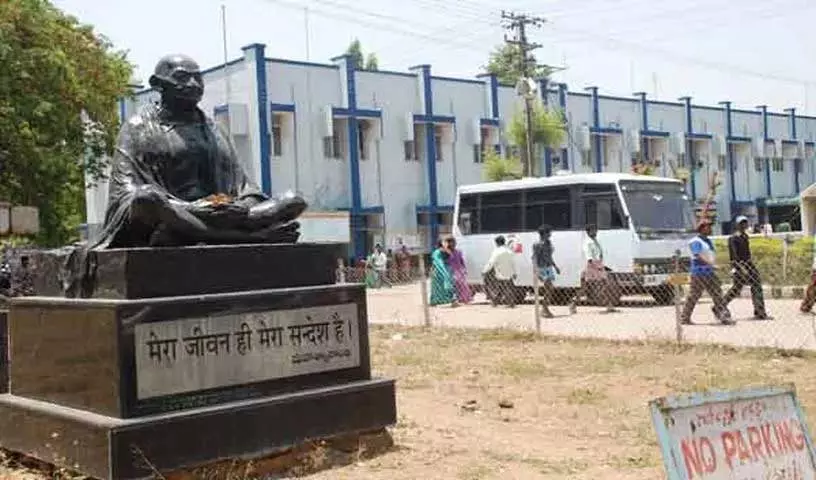 Warangal में मृत समझे गए व्यक्ति का शव मिला, जिंदा मिला Warangal में मृत समझे गए व्यक्ति का शव मिला, जिंदा मिला