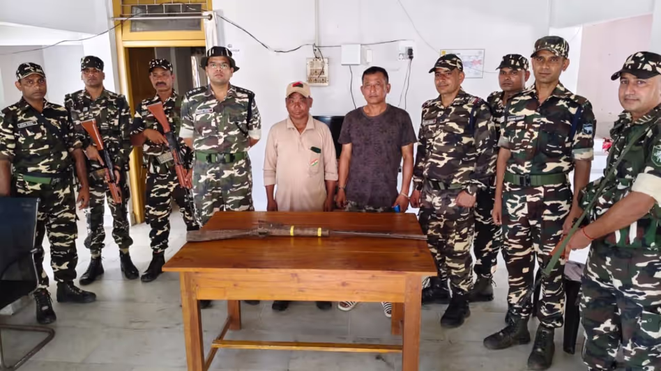 Assam : कोकराझार के जंगल में अवैध 25 बोर की शिकार राइफल जब्त Assam : कोकराझार के जंगल में अवैध 25 बोर की शिकार राइफल जब्त