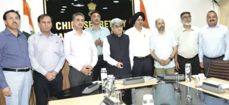 सीएस ने बीमार औद्योगिक इकाइयों के लिए पहला एमएसएमई स्वास्थ्य क्लिनिक शुरू किया सीएस ने बीमार औद्योगिक इकाइयों के लिए पहला एमएसएमई स्वास्थ्य क्लिनिक शुरू किया