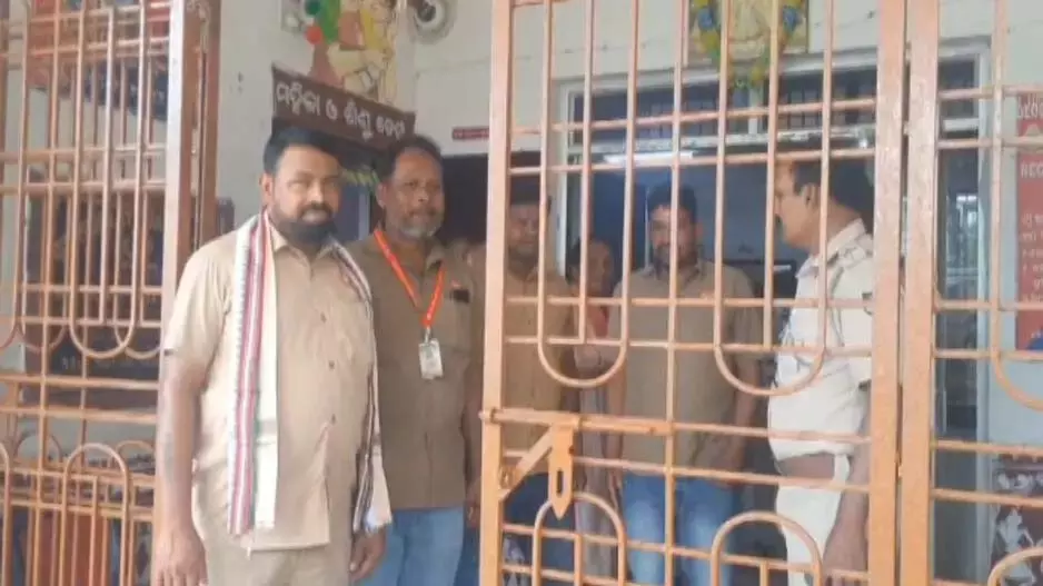 गिरफ्तारी और गुमशुदगी की रिपोर्टों पर ओडिशा पुलिस ने तोड़ी चुप्पी गिरफ्तारी और गुमशुदगी की रिपोर्टों पर ओडिशा पुलिस ने तोड़ी चुप्पी