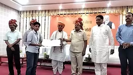 केंद्र लगातार रोजगार के नए अवसर सृजित कर रहा है : भागीरथ चौधरी केंद्र लगातार रोजगार के नए अवसर सृजित कर रहा है : भागीरथ चौधरी