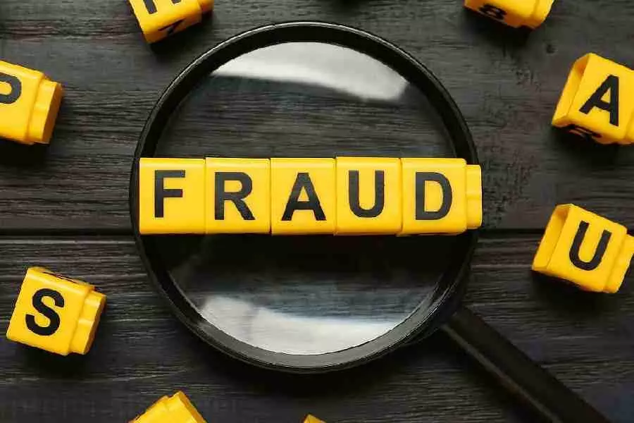 CID ने 36 लाख रुपये के कथित शेयर धोखाधड़ी के आरोप में निजी बैंक के कर्मचारी को गिरफ्तार किया CID ने 36 लाख रुपये के कथित शेयर धोखाधड़ी के आरोप में निजी बैंक के कर्मचारी को गिरफ्तार किया