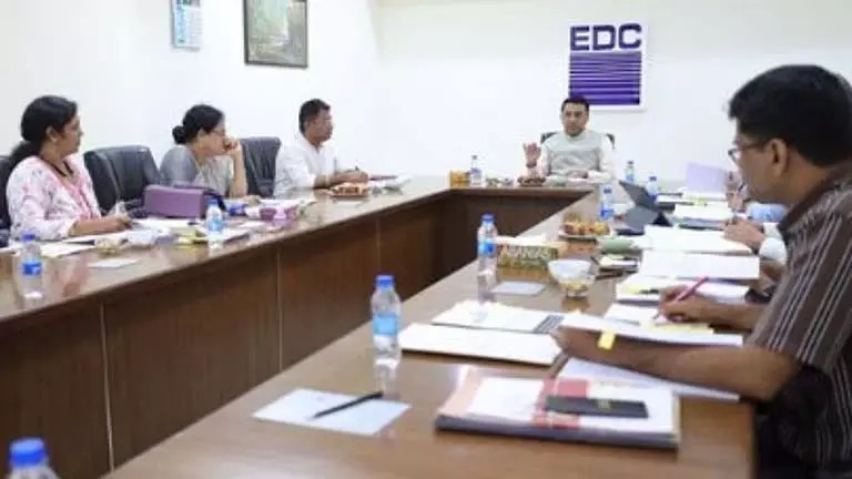 CM सावंत ने GSIDC बोर्ड बैठक में 140 करोड़ से अधिक की प्रमुख बुनियादी ढांचा परियोजनाओं को मंजूरी दी CM सावंत ने GSIDC बोर्ड बैठक में 140 करोड़ से अधिक की प्रमुख बुनियादी ढांचा परियोजनाओं को मंजूरी दी