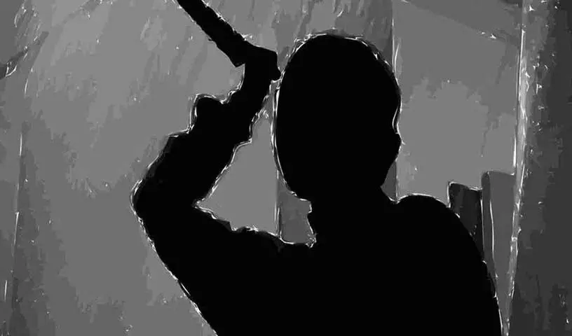 आधी रात को आईटी कॉरिडोर में बाइक सवारों पर चाकुओं से हमला आधी रात को आईटी कॉरिडोर में बाइक सवारों पर चाकुओं से हमला