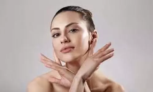 Monsoon Face Pack for Oily Skin: इन 3 घरेलू उपायों से बारिश में चेहरे की चिपचिपाहट से पाएं छुटकारा Monsoon Face Pack for Oily Skin: इन 3 घरेलू उपायों से बारिश में चेहरे की चिपचिपाहट से पाएं छुटकारा