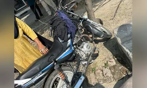 Punjab : दर्दनाक हादसा, तेज रफ्तार बस ने मोटरसाइकिल सवार को कुचला