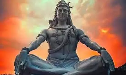 धर्म: सावन सोमवार व्रत पर जरूर पढ़ें व्रत कथा और करें भगवान शिव की आरती